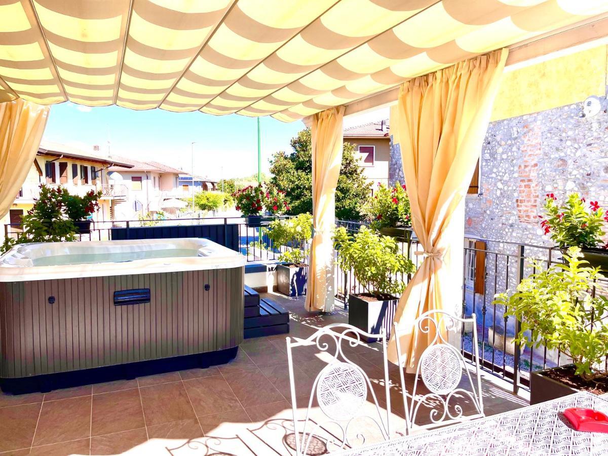 Dimora Di Charme Peschiera Del Garda Lägenhet Exteriör bild